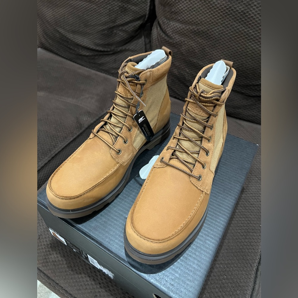 NWT SOREL Men’s Carson Moc Waterproof Boots